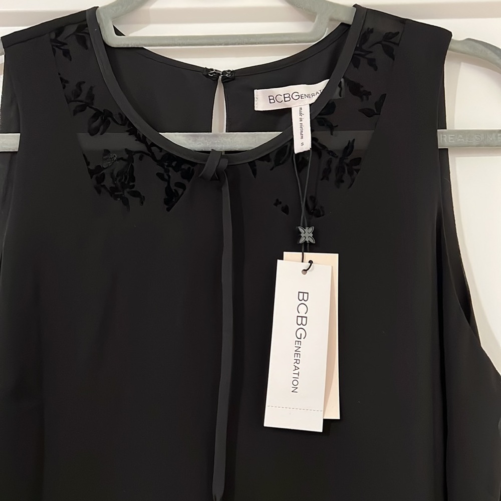 Bcbgeneration little black dress floral velvet collar